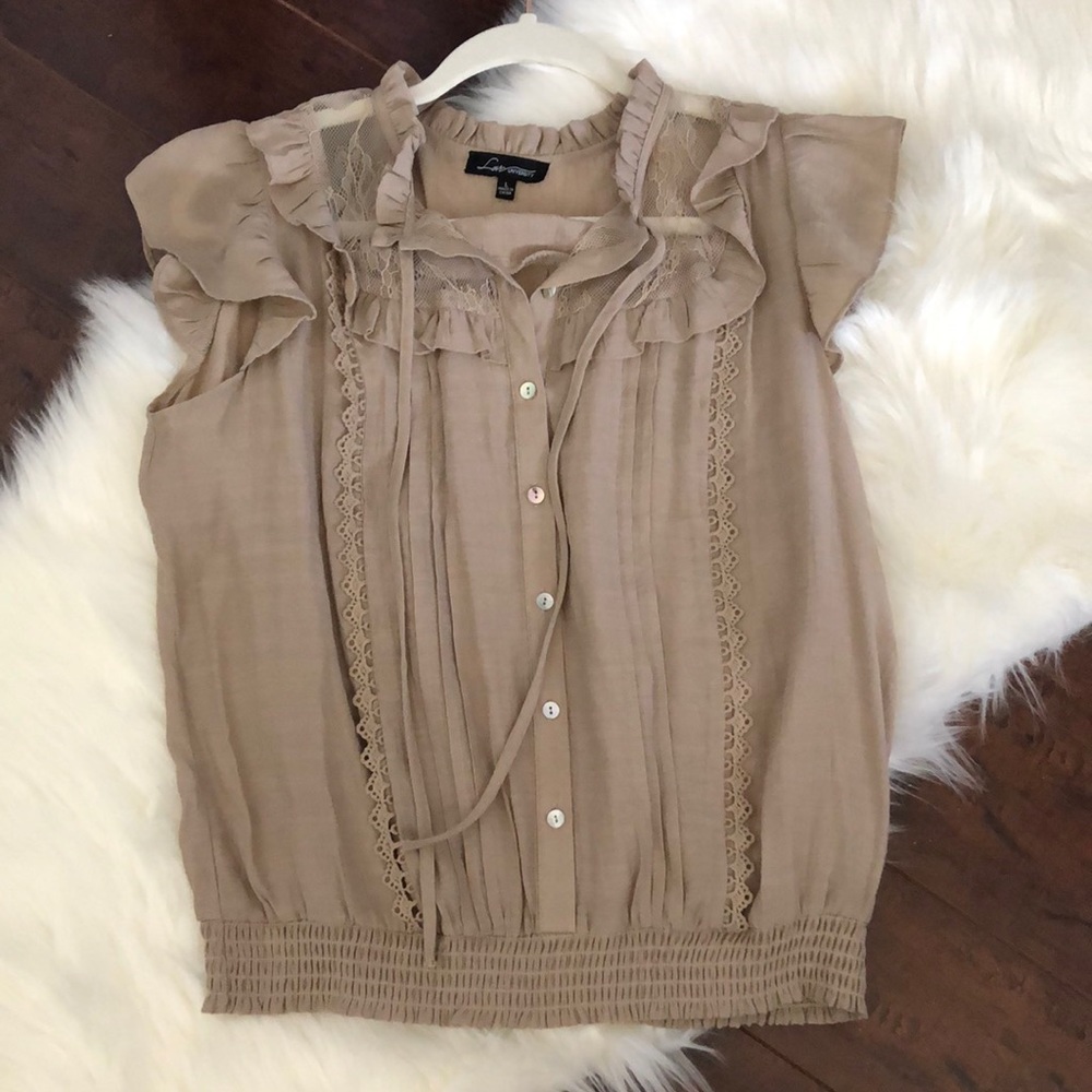 New never worn blouse